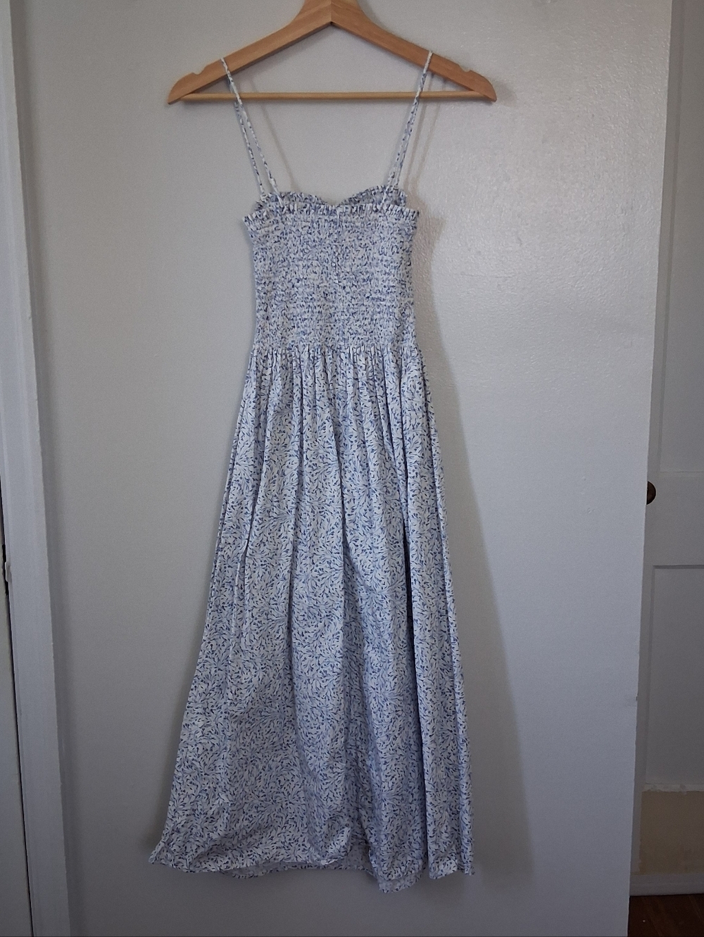 H&M White & Blue Floral Dress Cotton - Picture 4 of 6